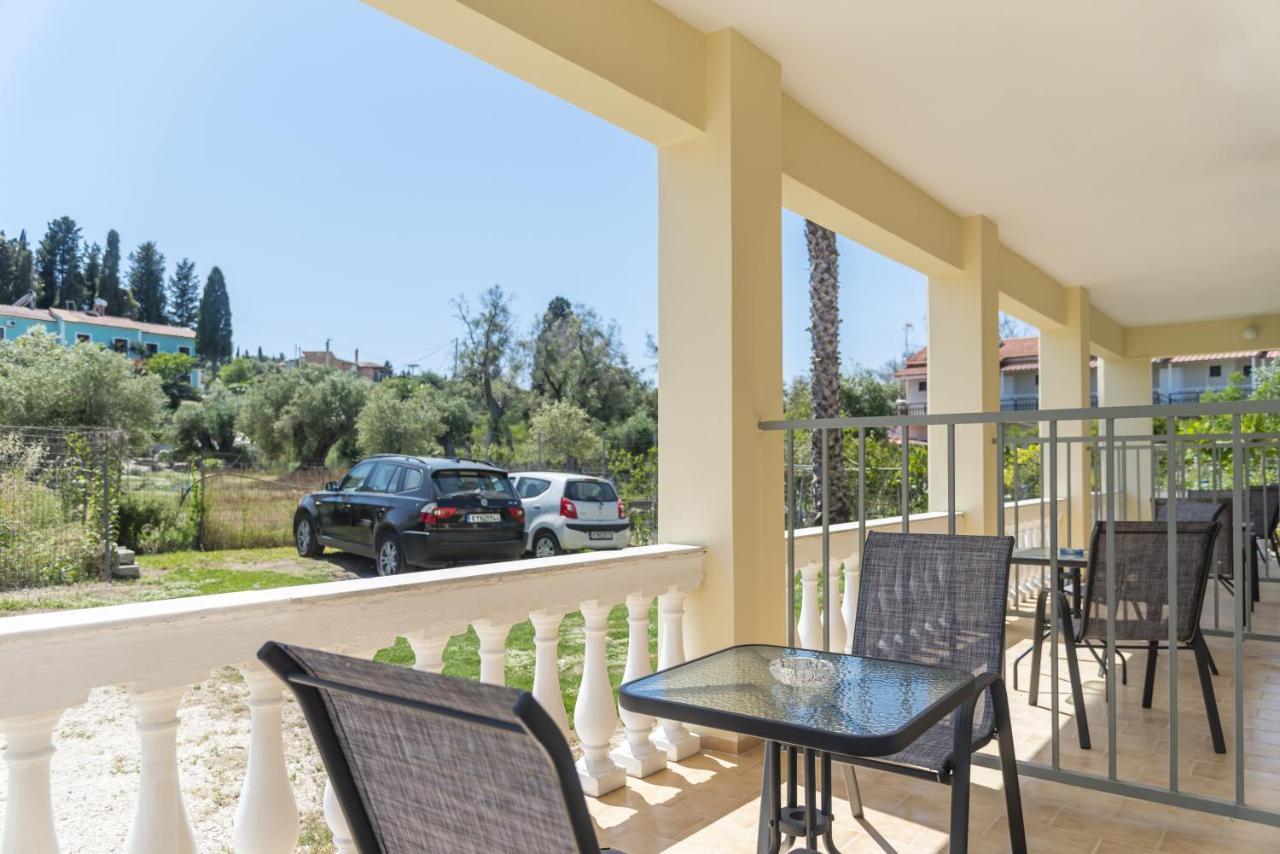 Olive Grove Aparthotel Kávos Esterno foto